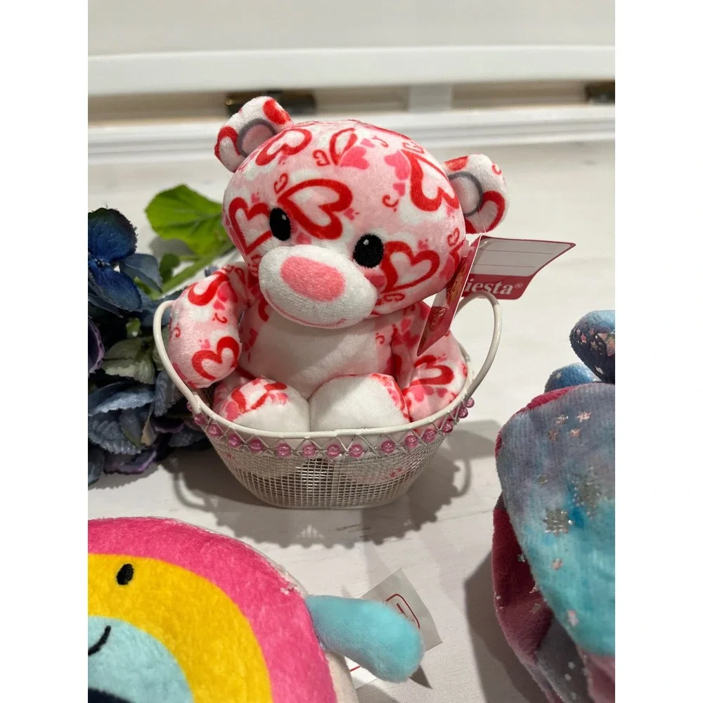 Lot of Bath & Body Works Bath Bomb,‎ Rubber Ducks, Plush Toys, Measuring Spoons